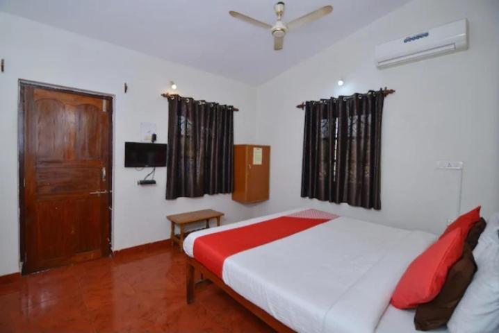 Sea Princess Hotel Baga Exterior photo
